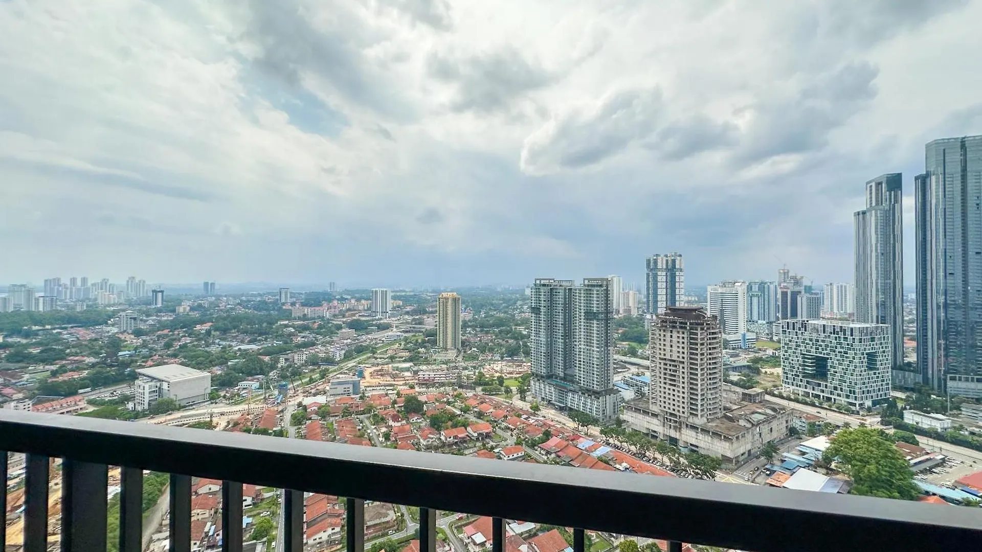 Twin Tower Residence By Nest Home【5 Mins Walk To Ciq】 Johor Bahru 0*,