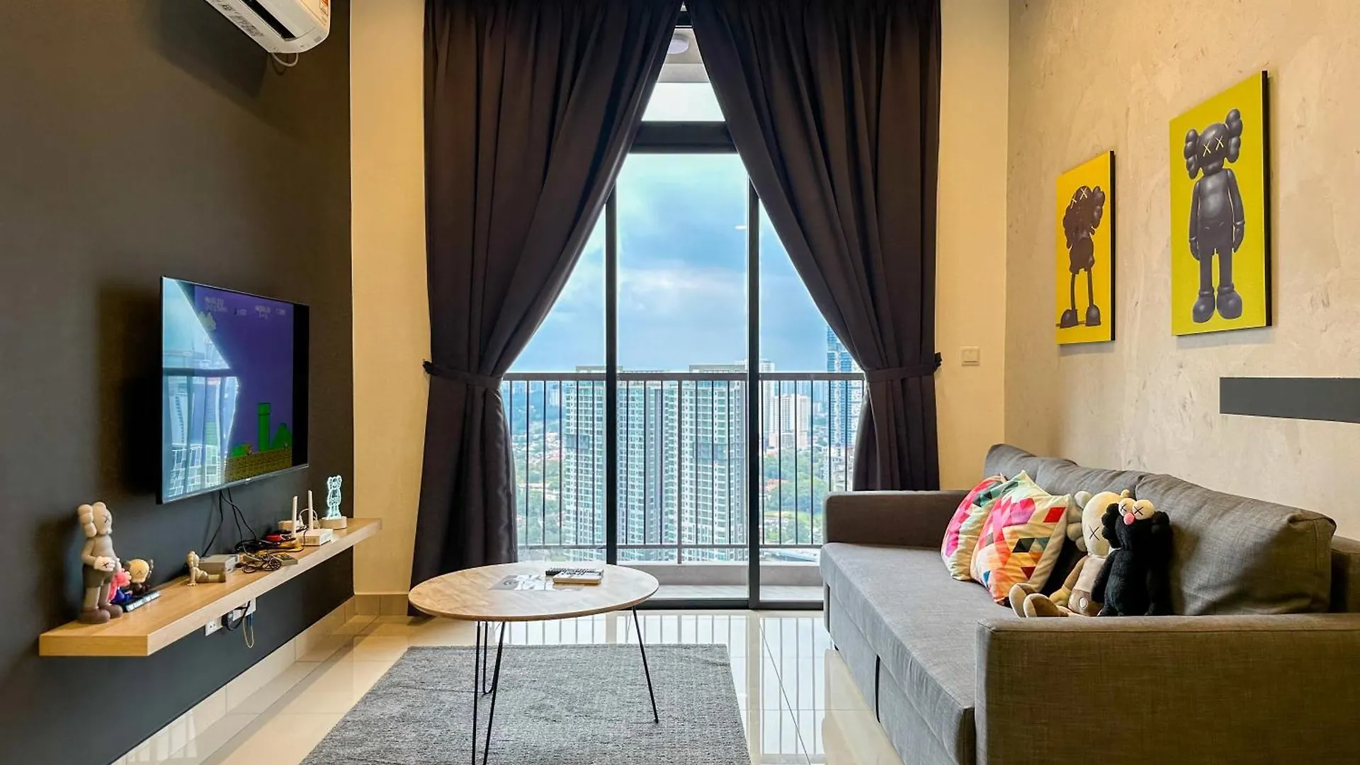 Twin Tower Residence By Nest Home【5 Mins Walk To Ciq】 Johor Bahru