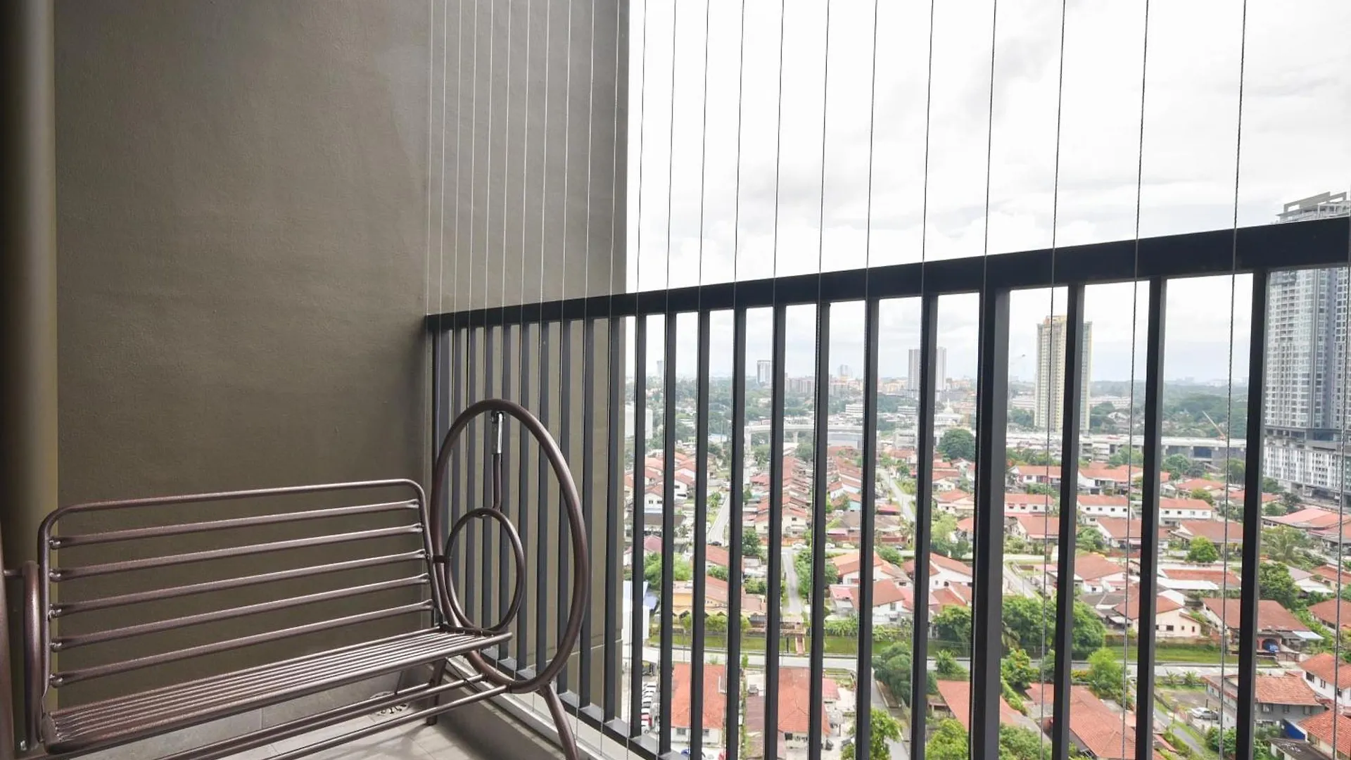 Twin Tower Residence By Nest Home【5 Mins Walk To Ciq】 Johor Bahru